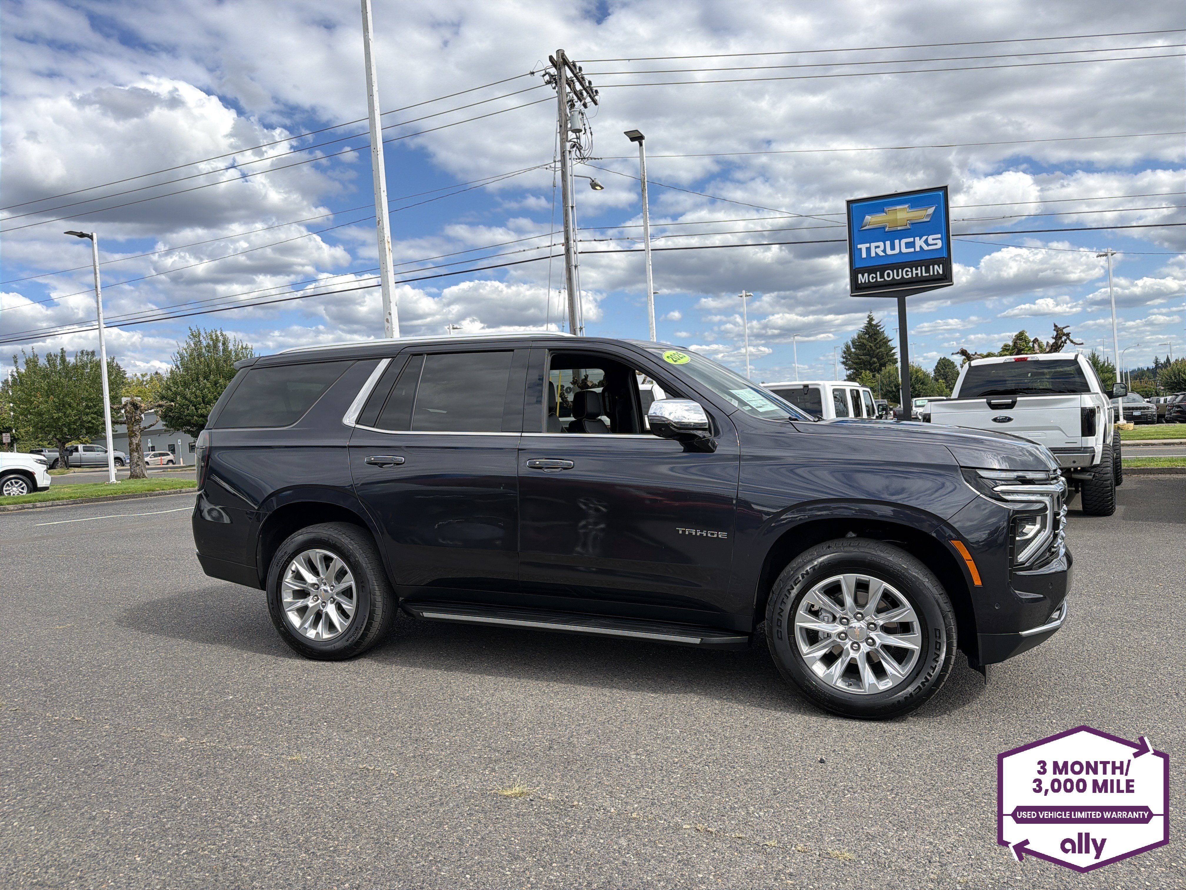 Used 2025 Chevrolet Tahoe Premier AWD/4WD image 7