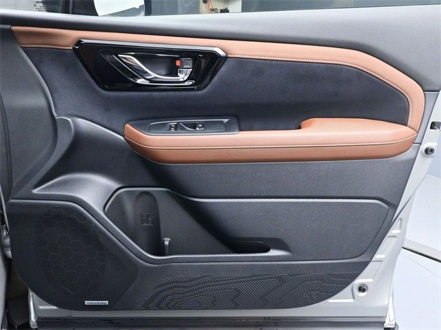 Used 2025 Subaru Forester Touring w/ Touring Package image 31