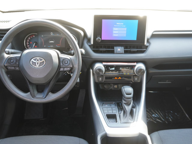 Used 2025 Toyota RAV4 LE AWD/4WD image 5