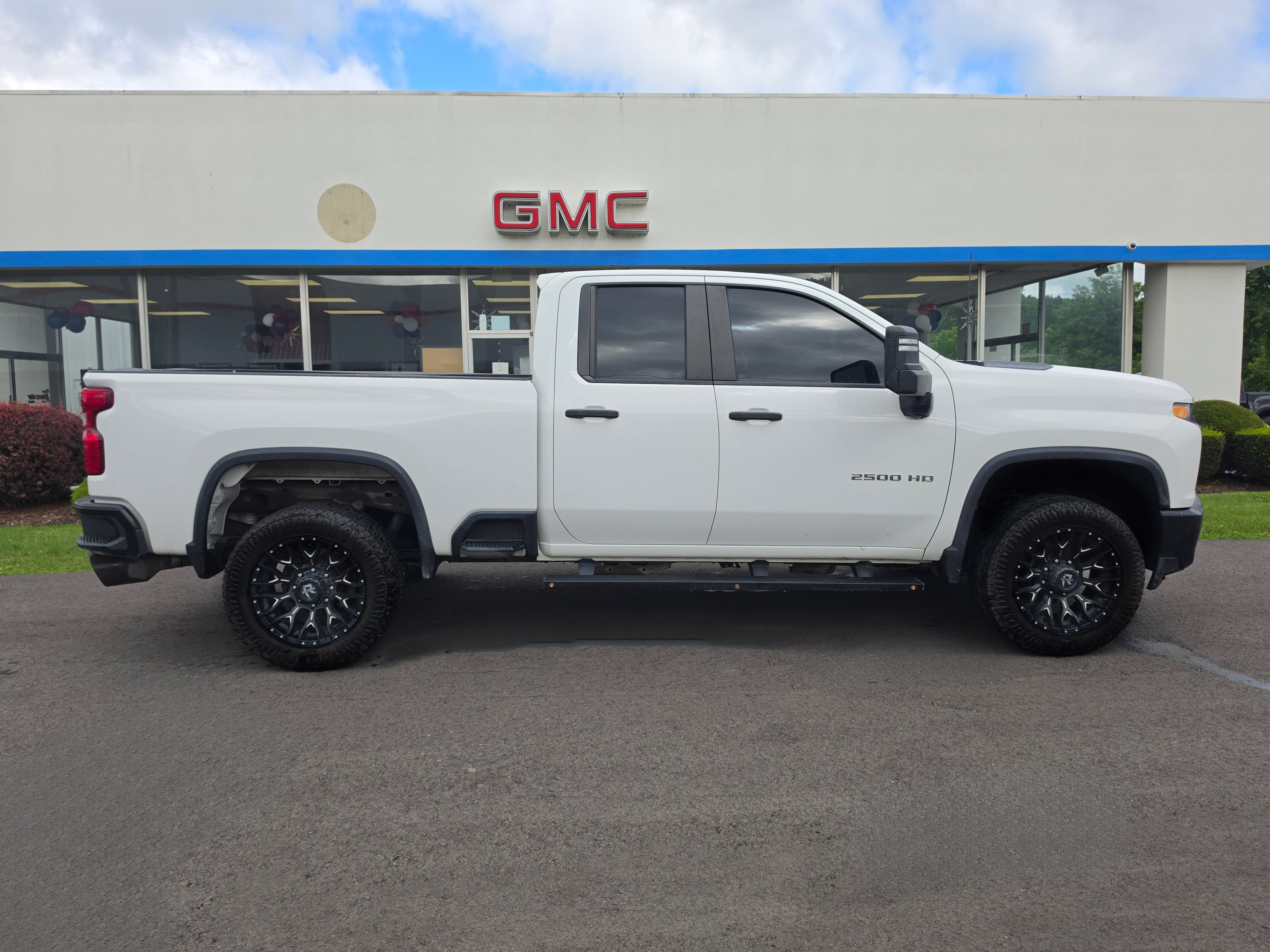 Used 2020 Chevrolet Silverado 2500 W/T w/ WT Fleet Convenience Package AWD/4WD image 2