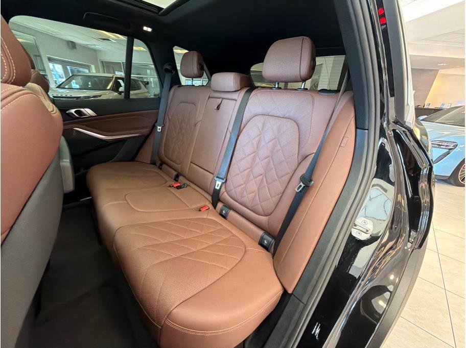 Used 2023 BMW X5 sDrive40i image 29