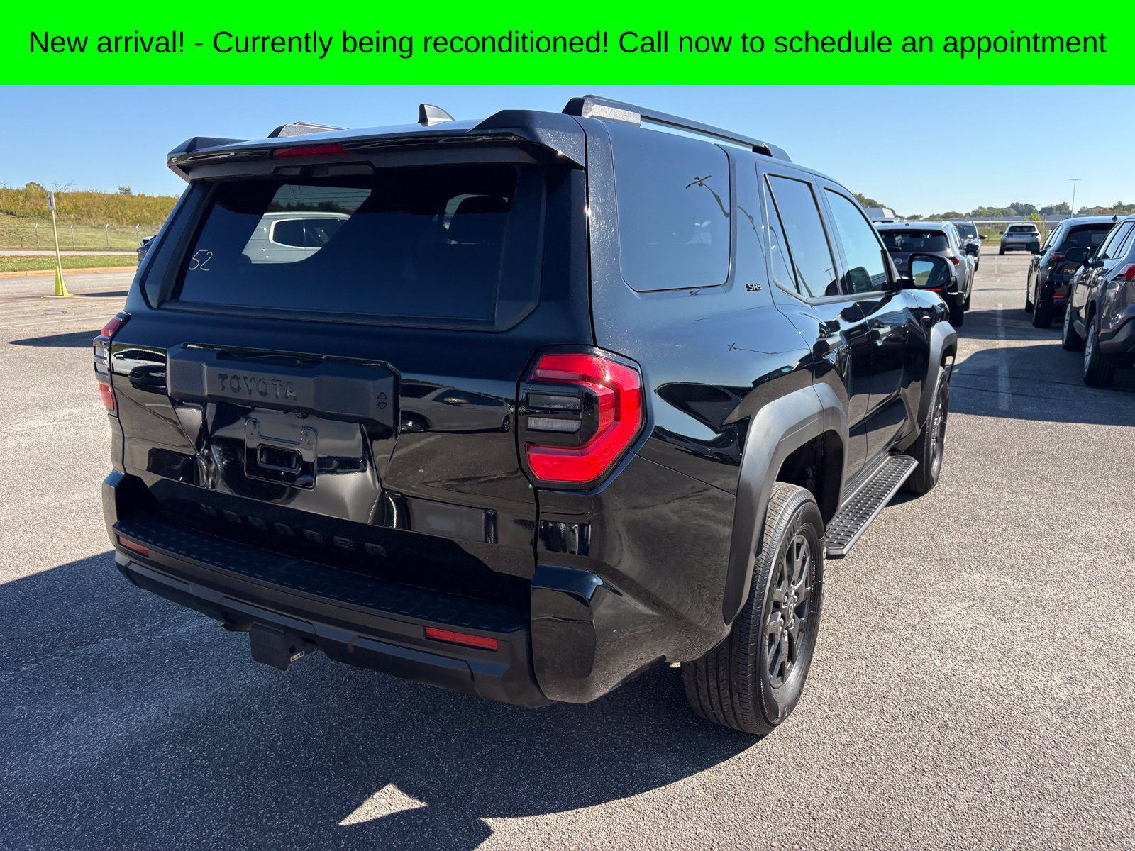 Used 2025 Toyota 4Runner SR5 AWD/4WD image 5