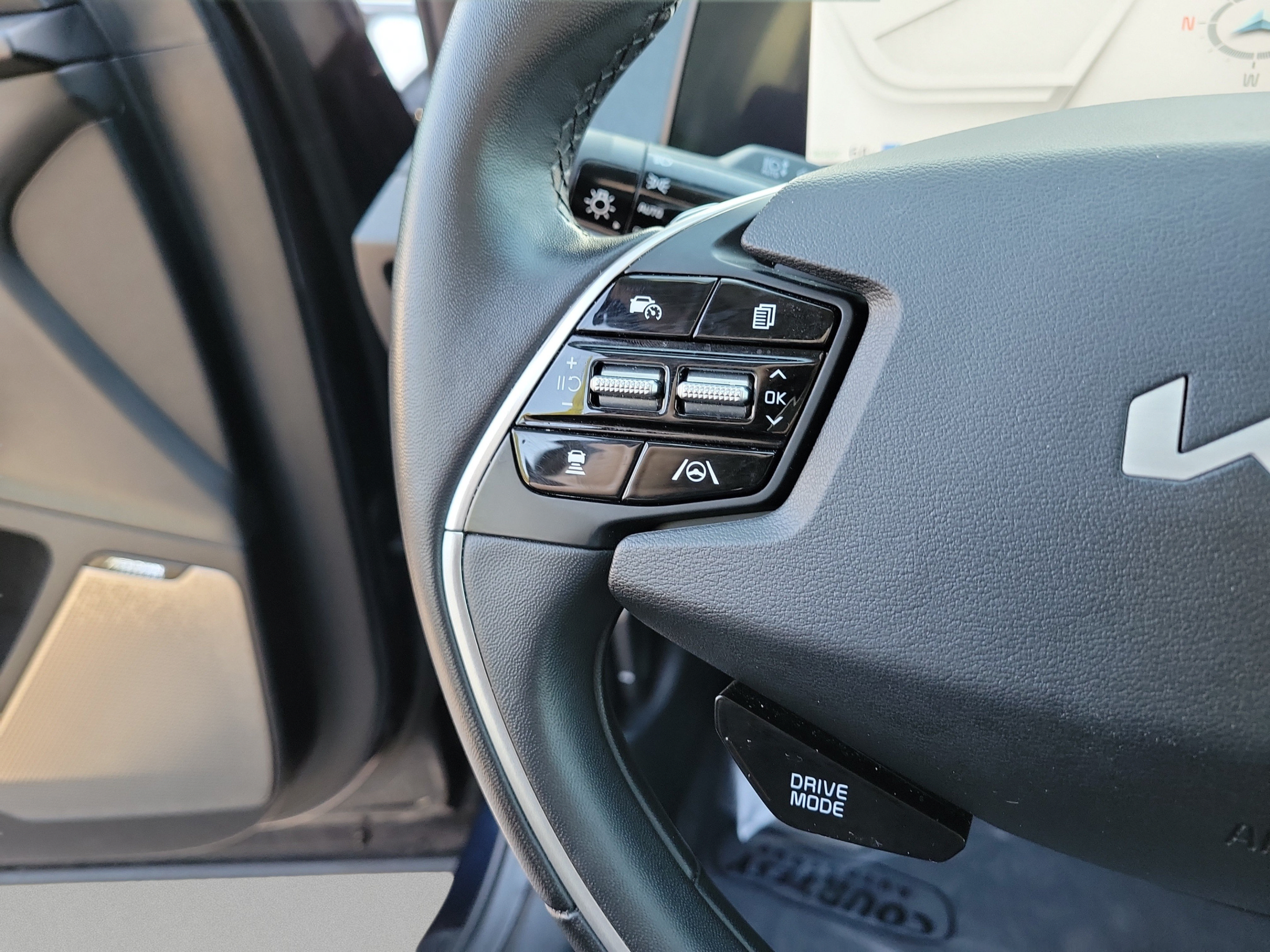 Certified 2024 Kia EV6 Wind RWD image 25