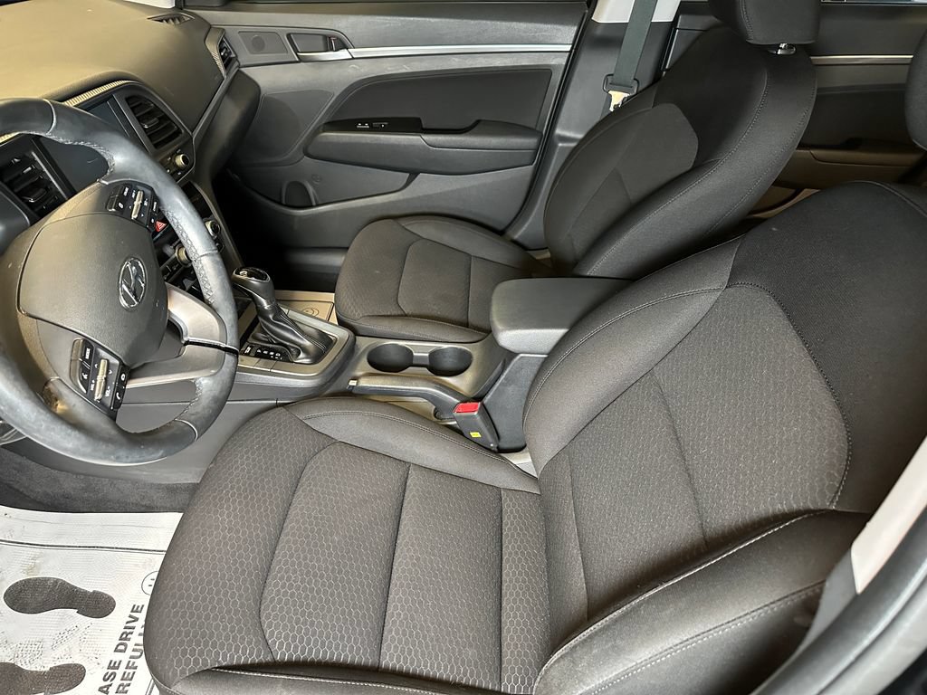 Used 2020 Hyundai Elantra Value Edition w/ Cargo Package (C1) FWD image 18