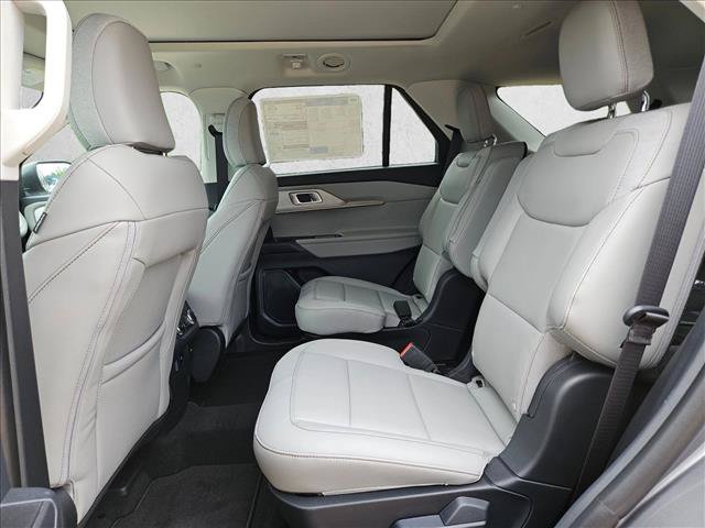 New 2026 Ford Explorer Active w/ Active Comfort Package AWD/4WD image 15