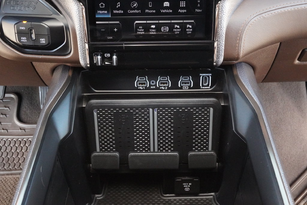 Used 2025 RAM 3500 Longhorn AWD/4WD image 18