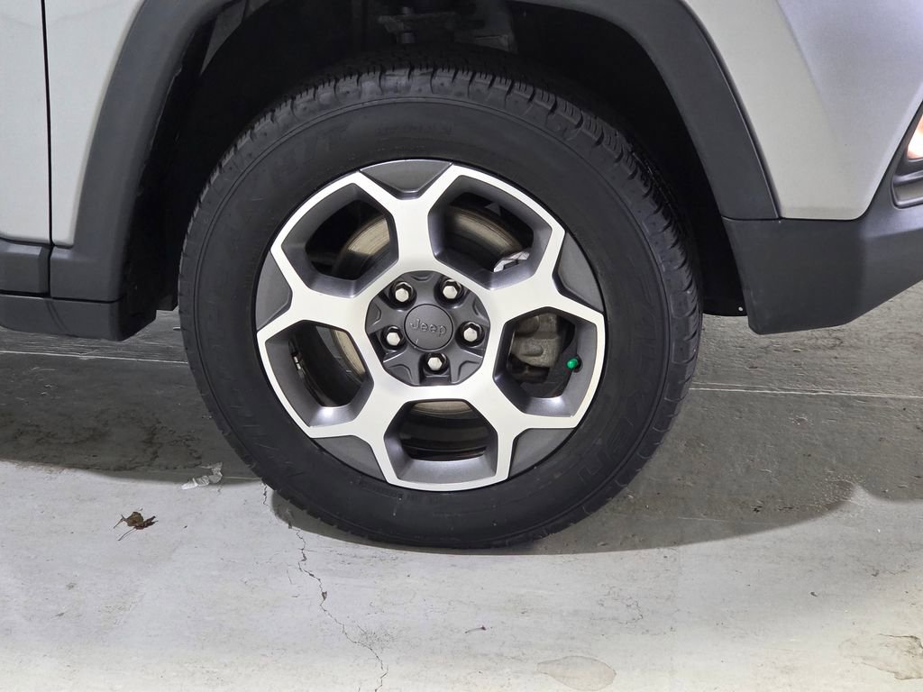 Certified 2022 Jeep Compass Trailhawk w/ Sun and Sound Group image 16