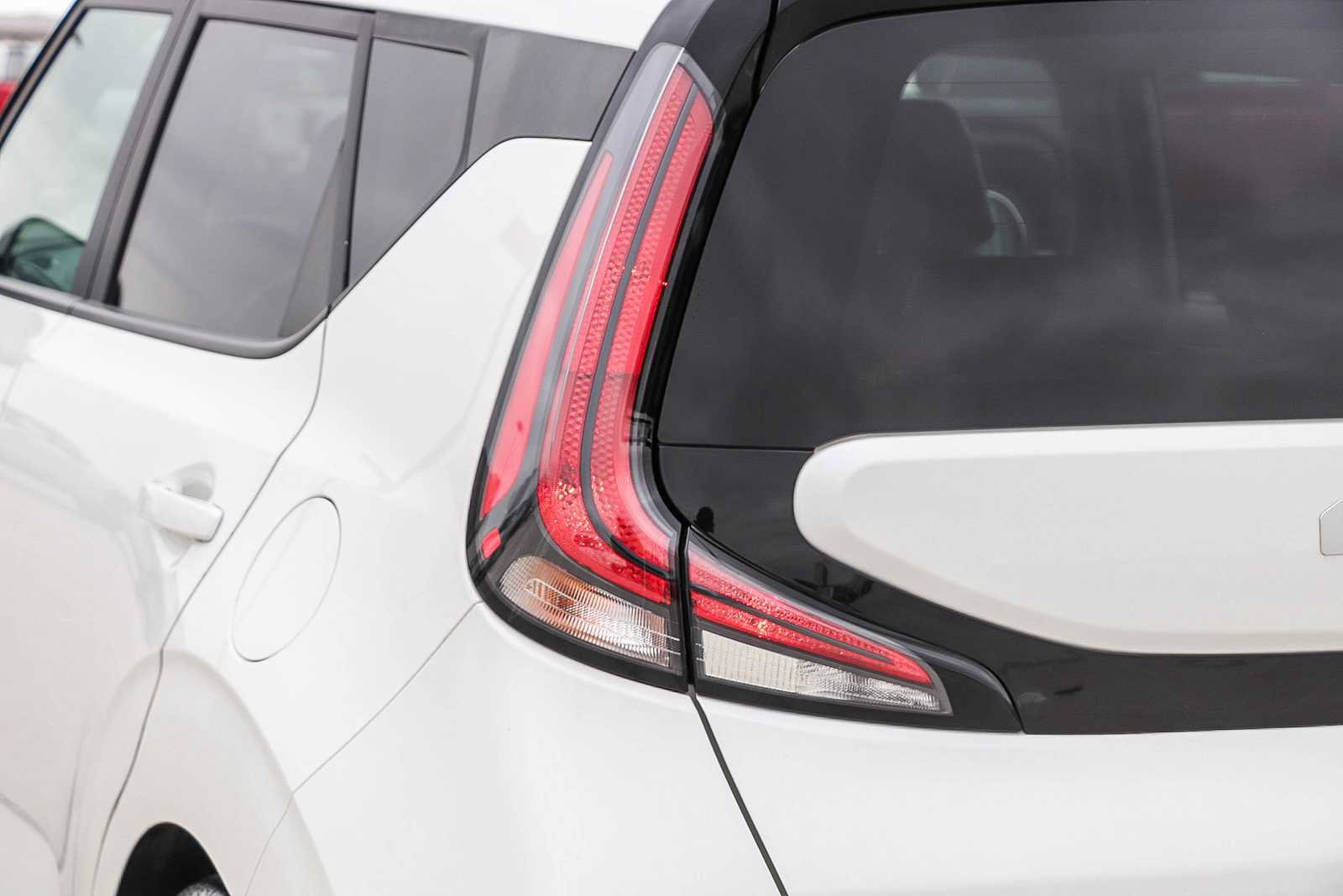 Used 2023 Kia Soul GT-Line FWD image 9
