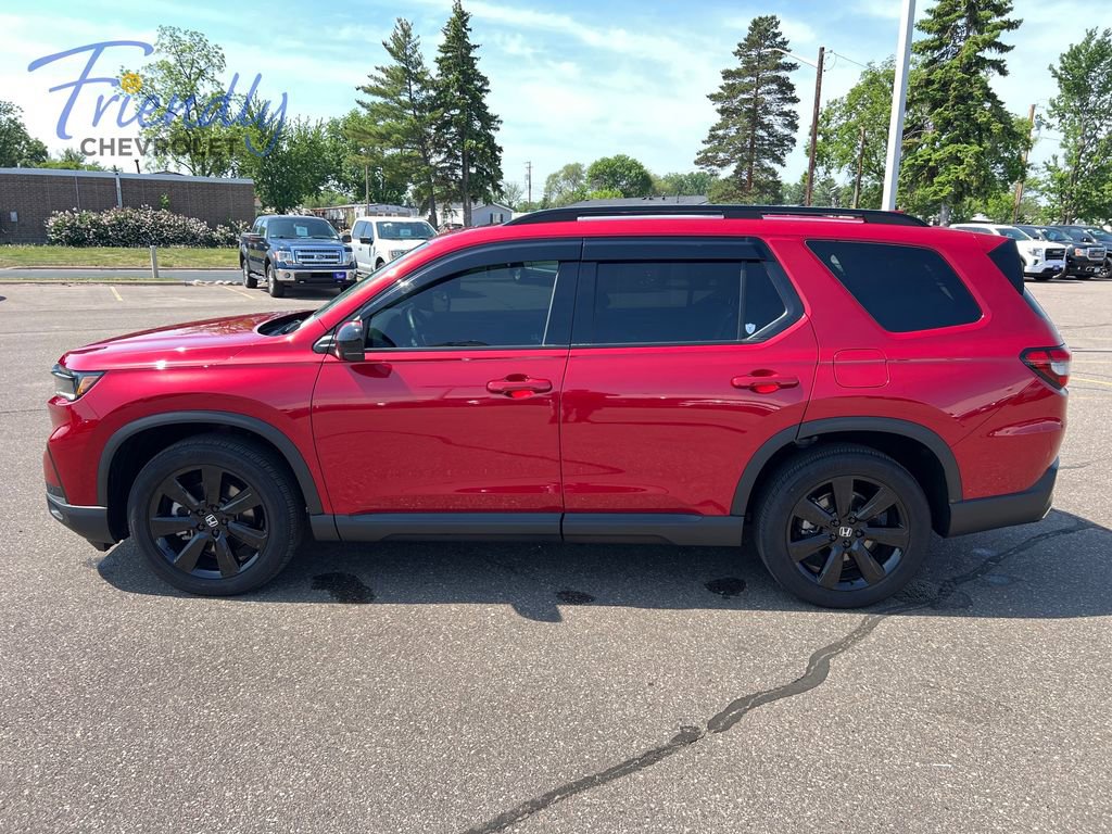 Used 2025 Honda Pilot Black Edition image 2