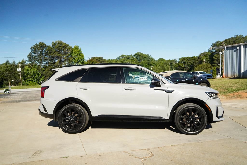 Used 2022 Kia Sorento SX AWD/4WD image 3