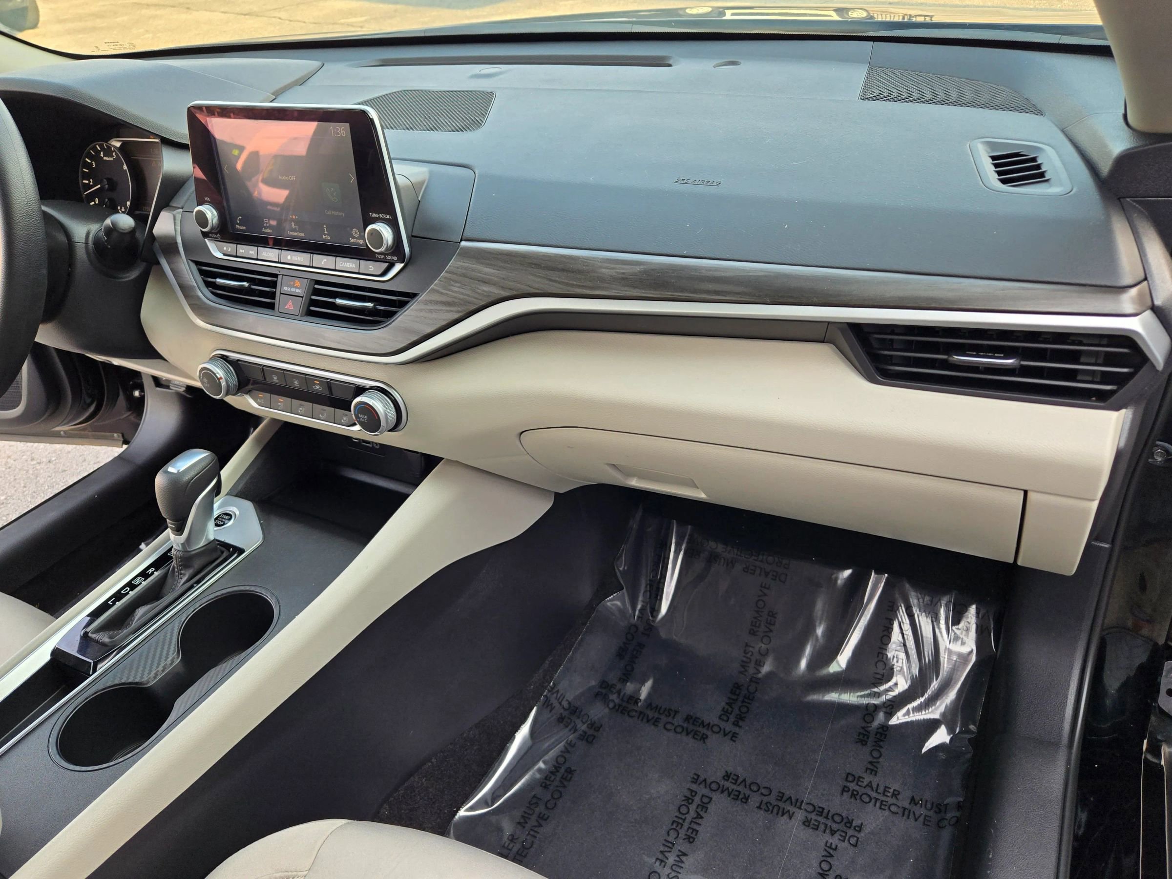 Used 2025 Nissan Altima 2.5 SV image 53