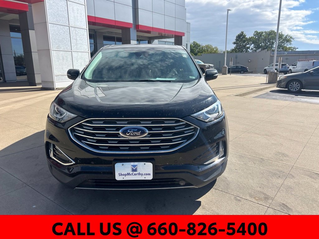 Used 2022 Ford Edge Titanium AWD/4WD image 3