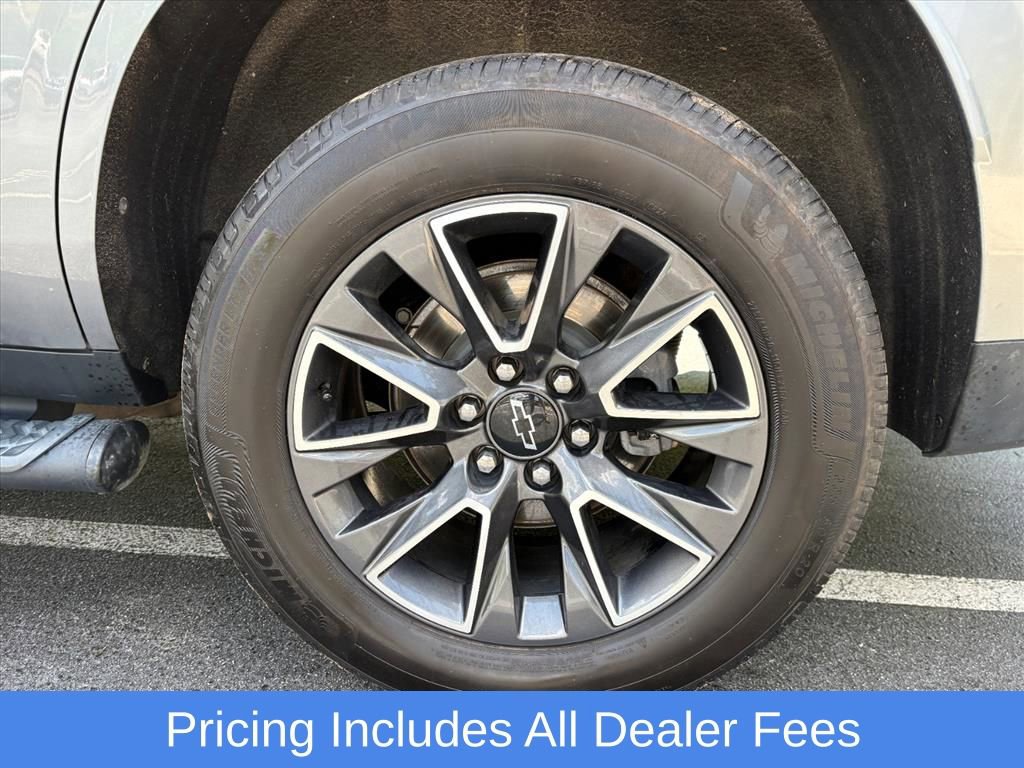 Used 2022 Chevrolet Tahoe Z71 w/ Z71 Off-Road Package AWD/4WD image 26