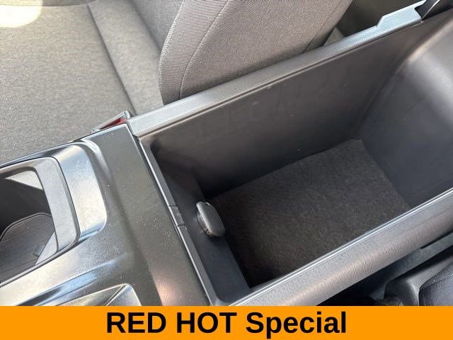 Used 2025 Toyota Camry LE image 28