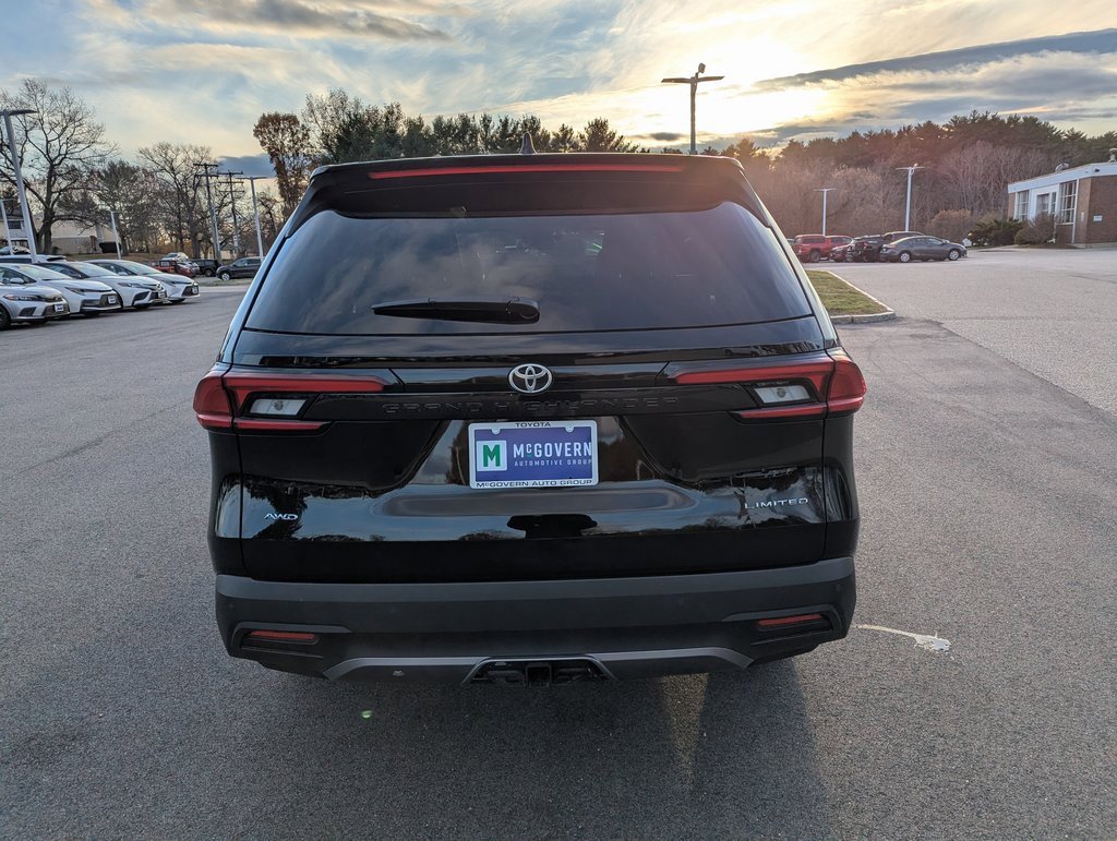 Used 2026 Toyota Grand Highlander Limited image 4