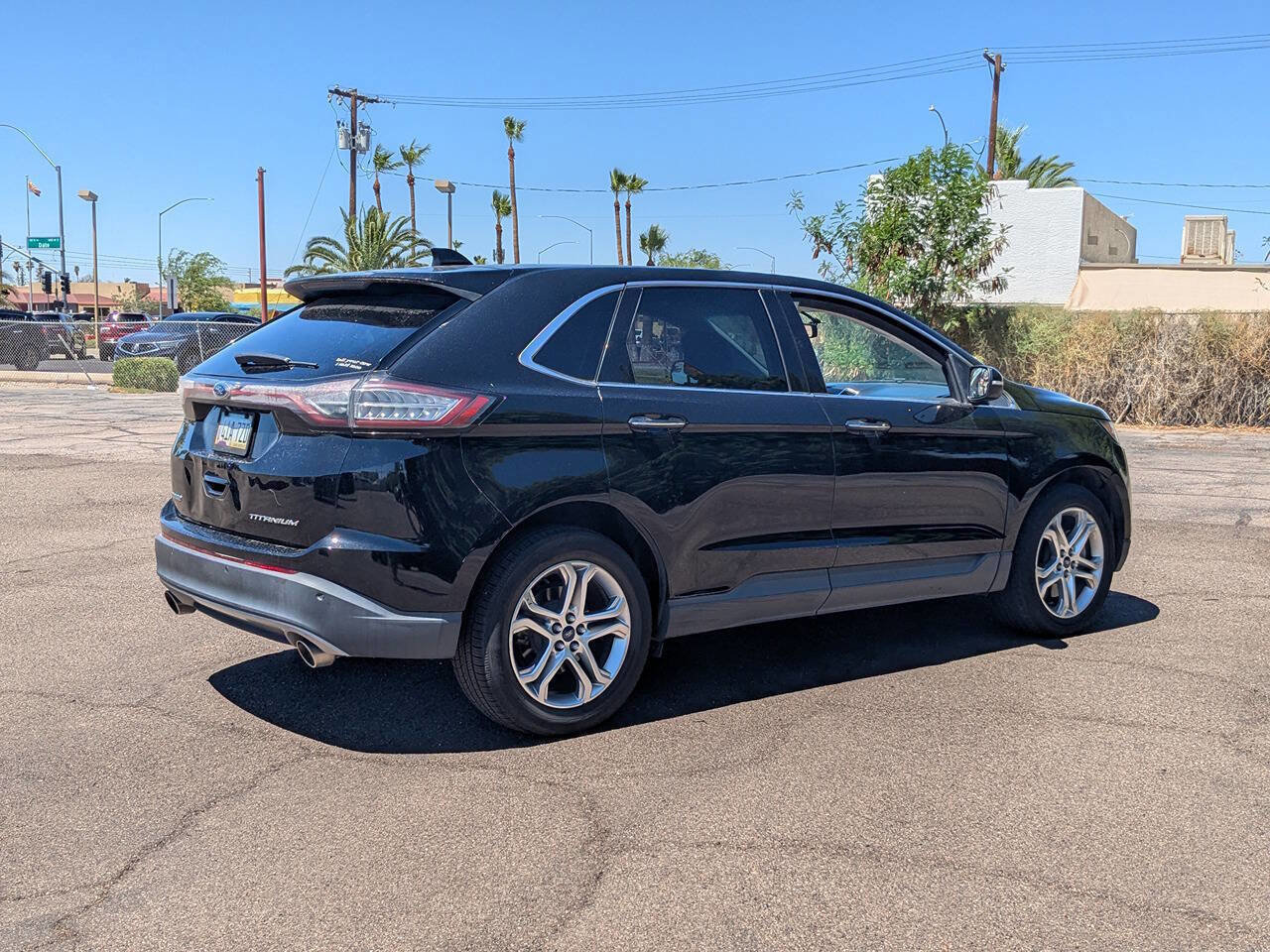 Used 2016 Ford Edge Titanium image 4