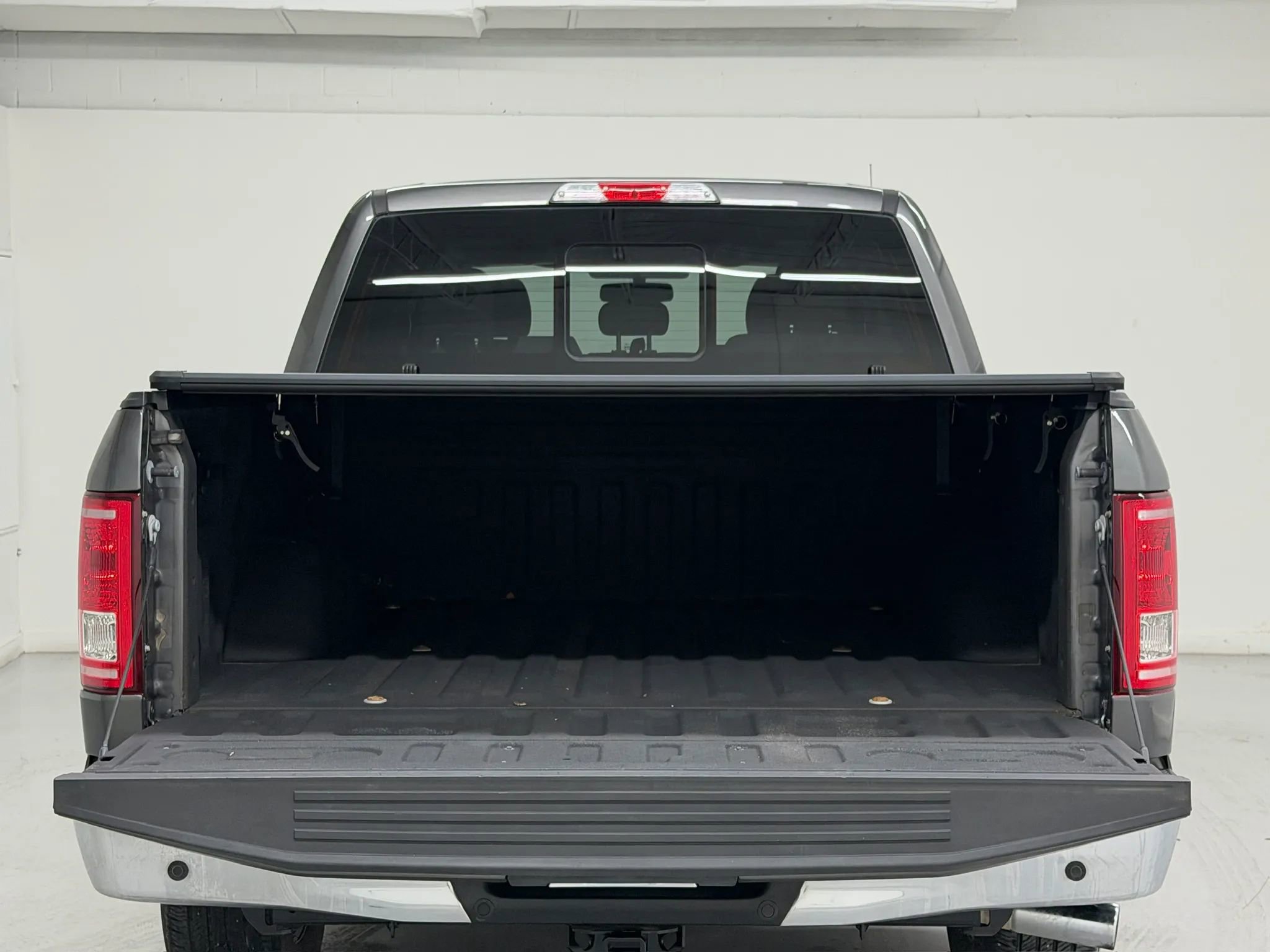 Used 2016 Ford F150 XLT w/ Equipment Group 302A Luxury RWD image 35