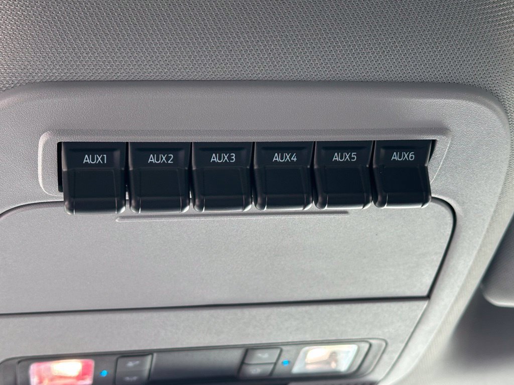 New 2026 Ford F550 4x4 Regular Cab Super Duty image 13