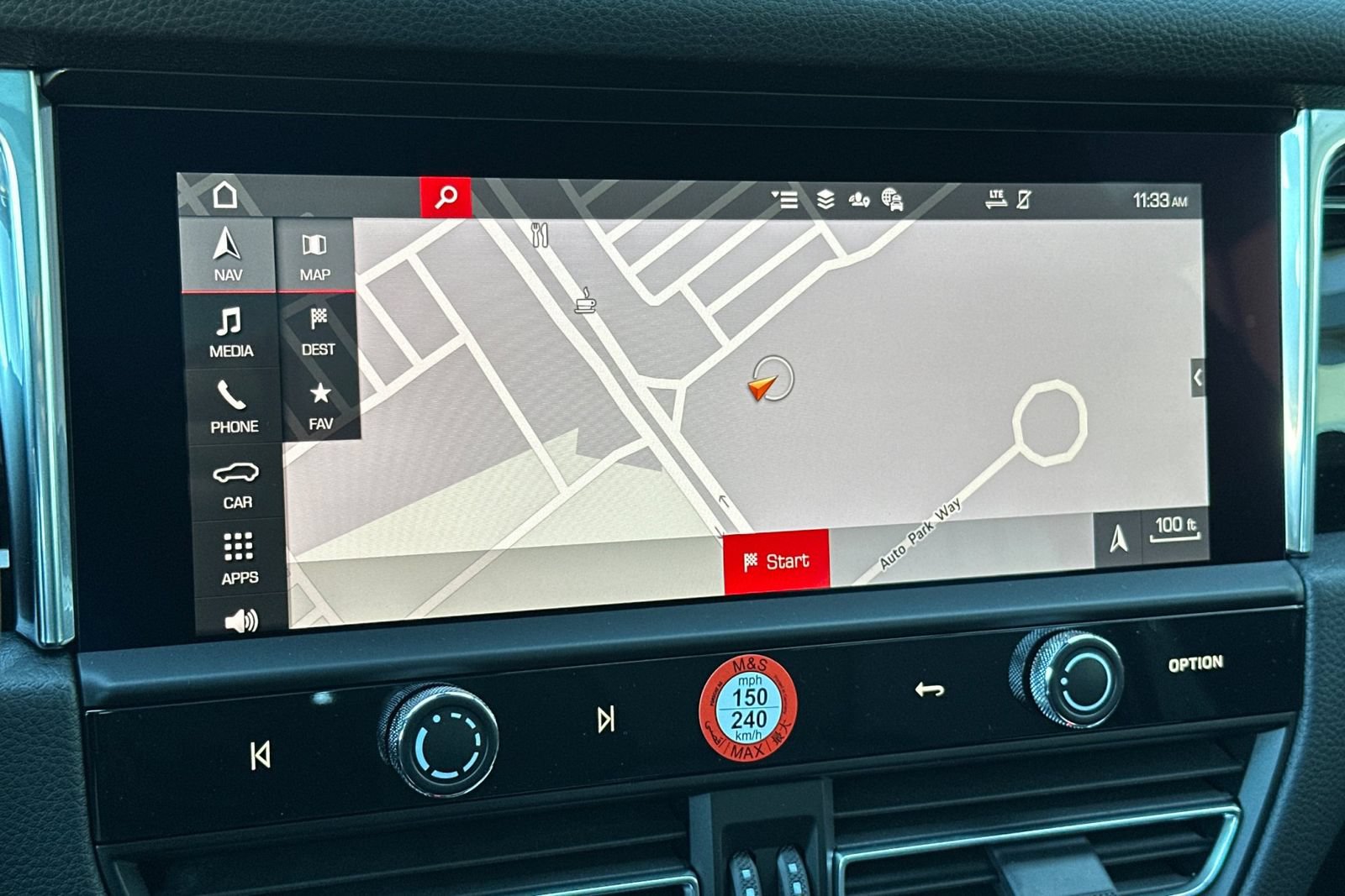 New 2026 Porsche Macan AWD/4WD image 36