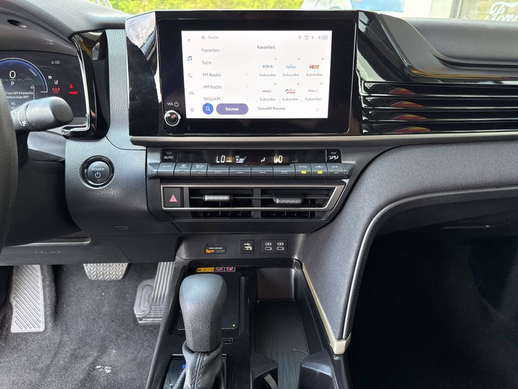 Used 2025 Toyota Camry LE FWD image 18
