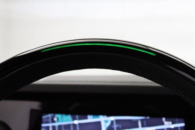 Used 2025 GMC Yukon Denali w/ Advanced Technology Package image 35