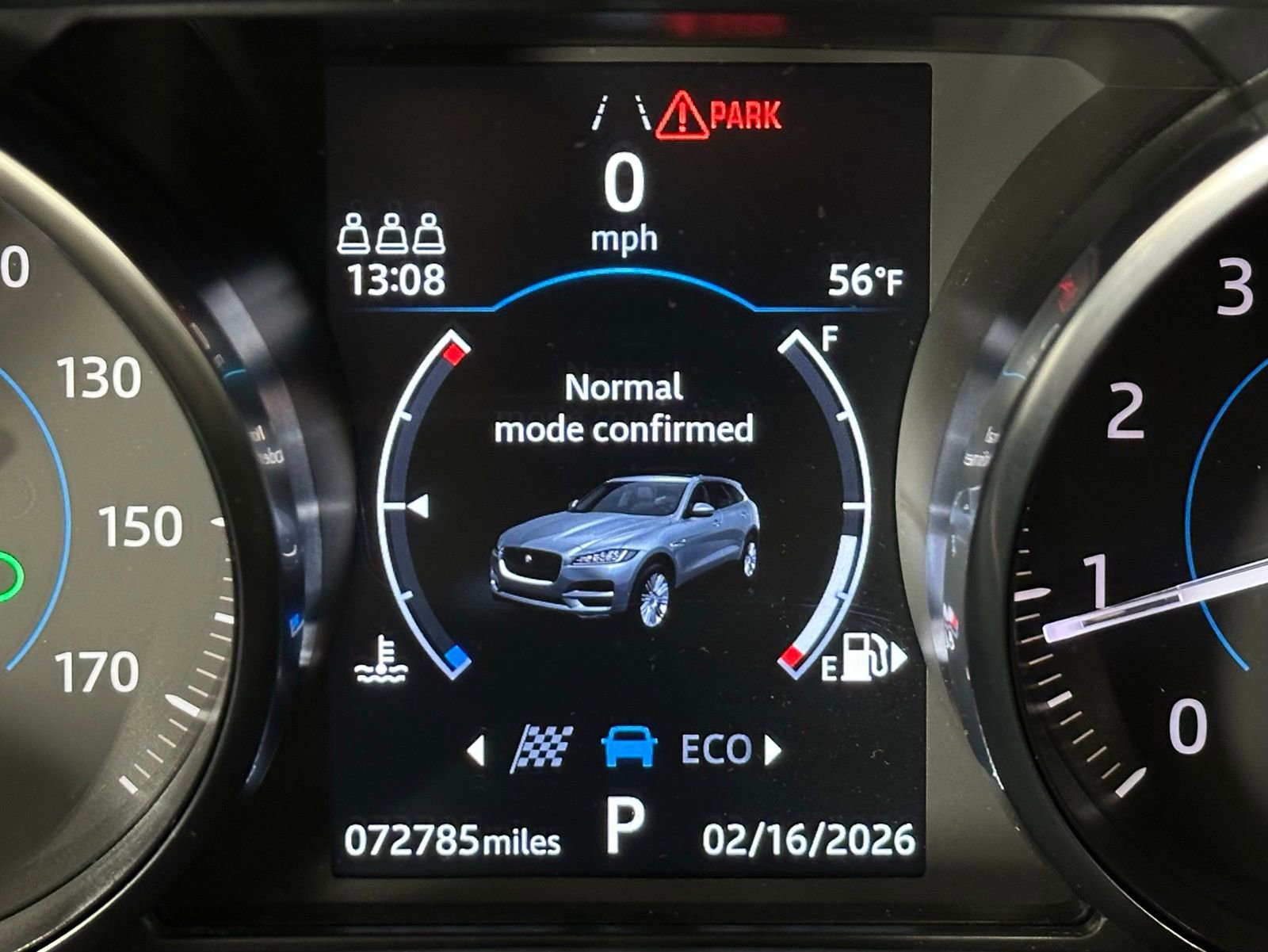 Used 2020 Jaguar F-PACE Premium image 26