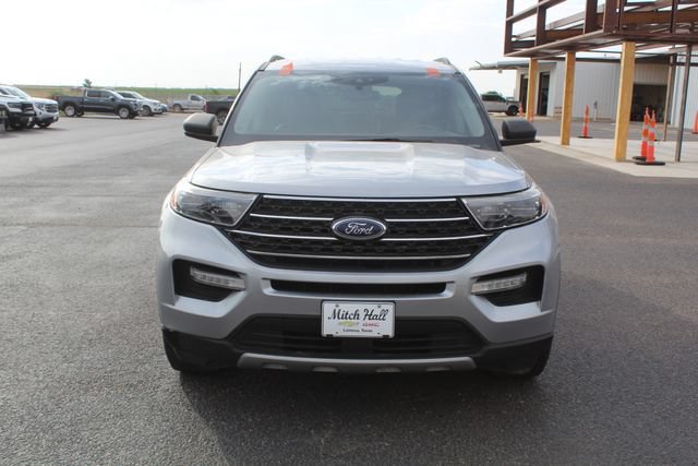 Used 2020 Ford Explorer XLT w/ Equipment Group 202A RWD image 12