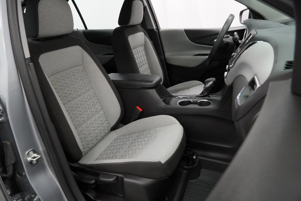 Certified 2024 Chevrolet Equinox LS w/ LPO, Floor Liner Package FWD image 30