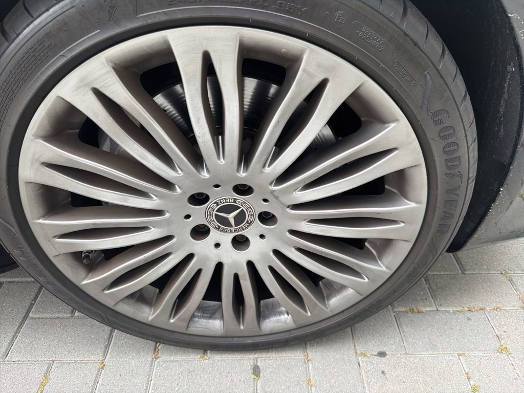 Used 2020 Mercedes-Benz S 560 Sedan image 3