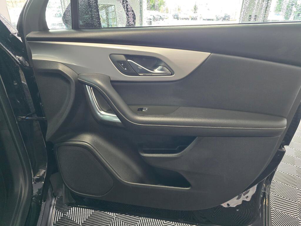 Used 2025 Chevrolet Blazer LT image 43
