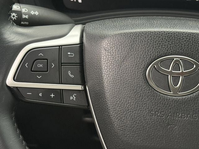Used 2024 Toyota Grand Highlander AWD image 14