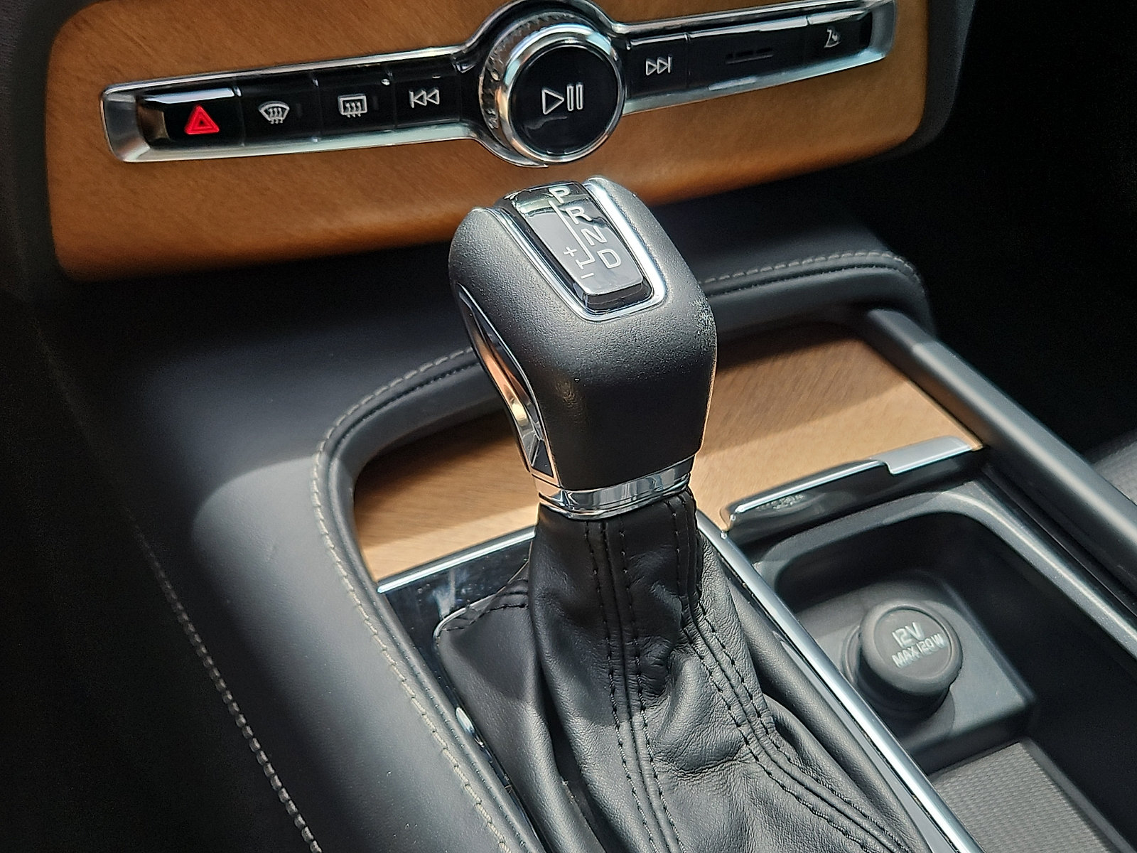 Used 2019 Volvo XC90 T6 Inscription w/ Luxury Package AWD/4WD image 15