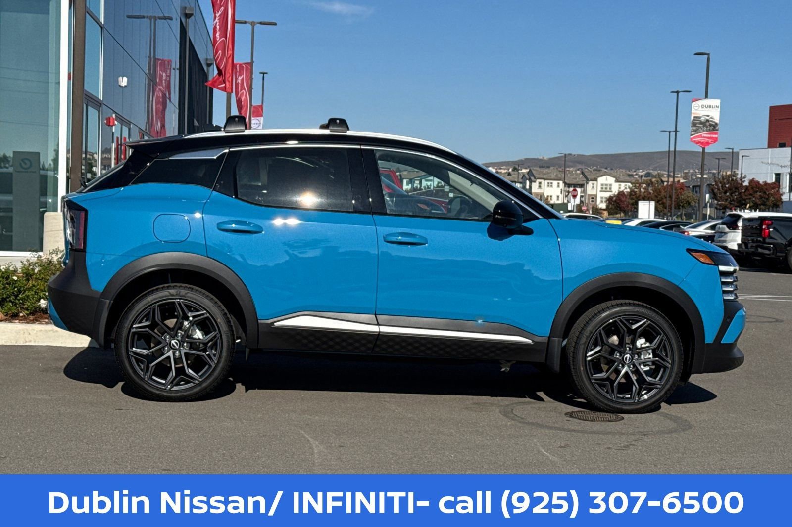New 2026 Nissan Kicks SR w/ Cold Weather Package AWD/4WD image 3