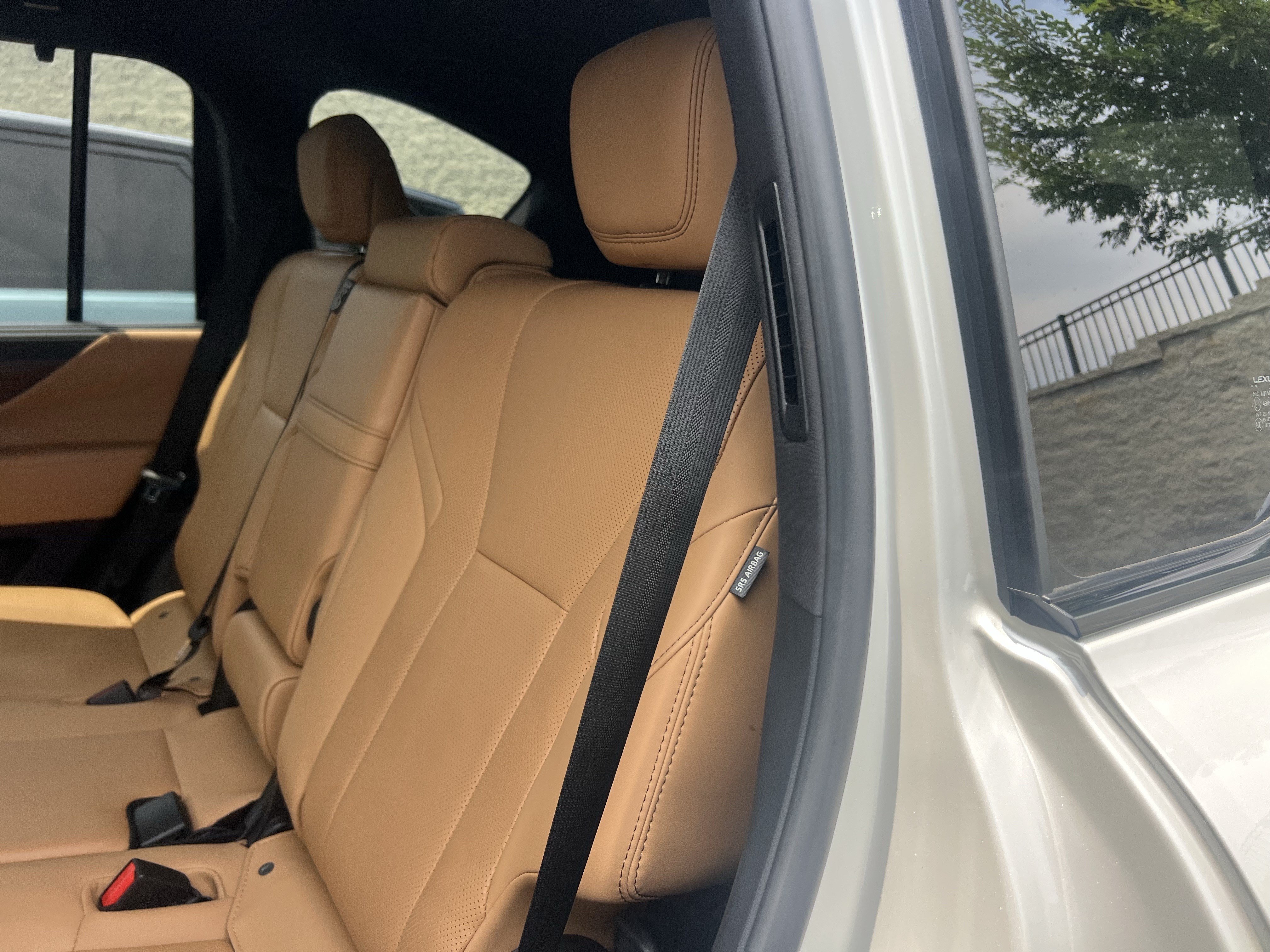 Used 2025 Lexus LX 700h Luxury w/ Appearance Package AWD/4WD image 34