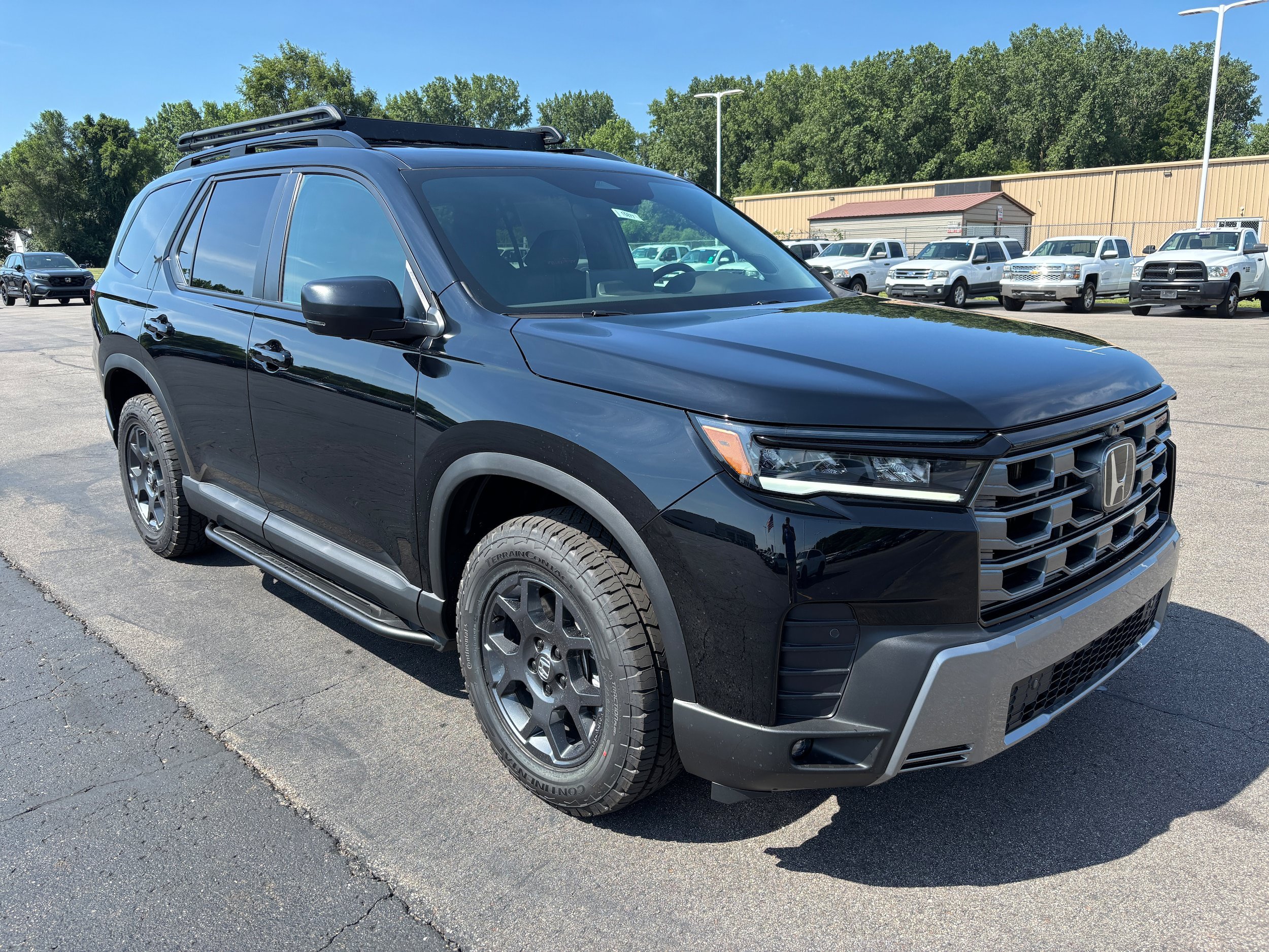 New 2026 Honda Pilot TrailSport image 4