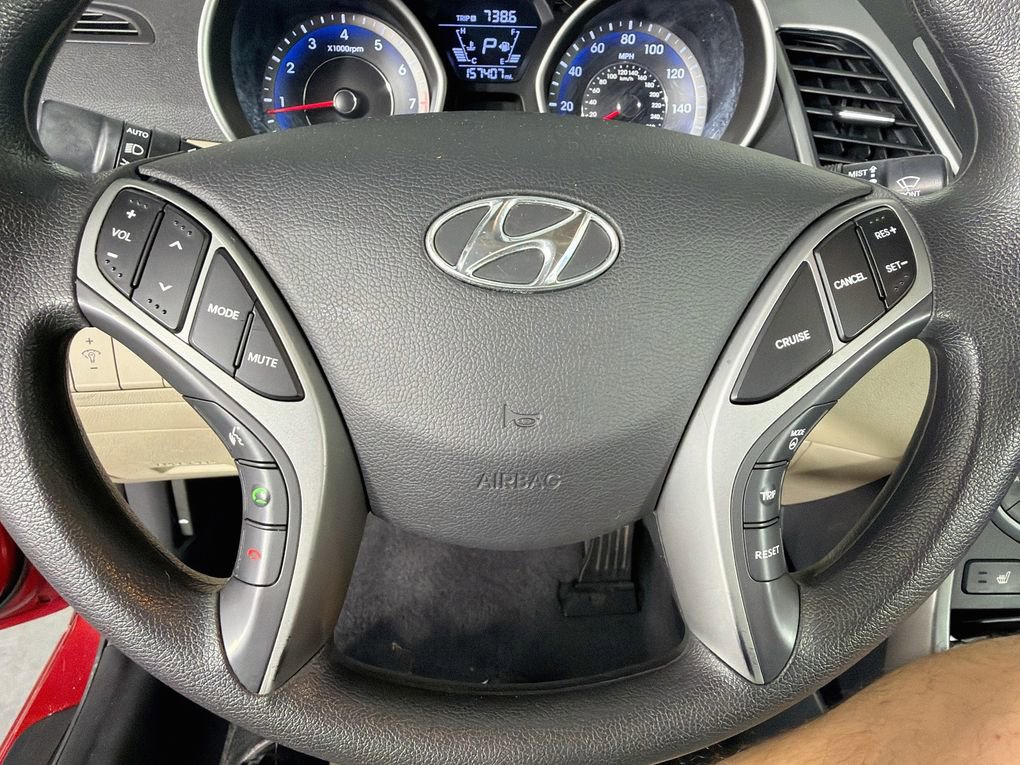 Used 2014 Hyundai Elantra SE w/ Option Group 02 FWD image 16