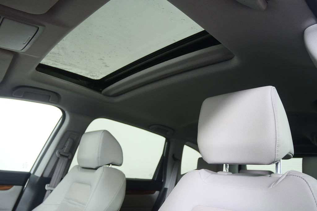 Used 2017 Honda CR-V Touring image 12