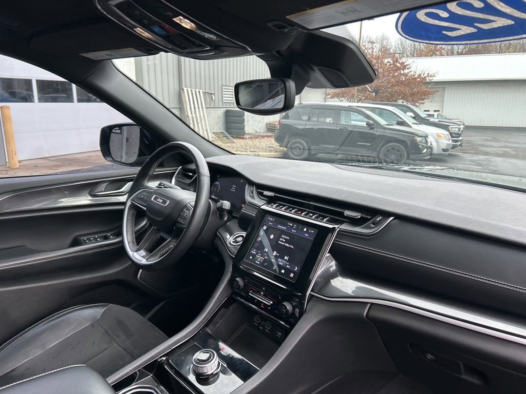 Used 2022 Jeep Grand Cherokee Altitude image 35