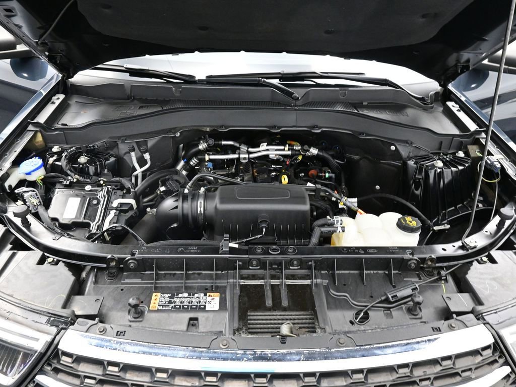 Certified 2022 Ford Explorer XLT w/ Class IV Trailer Tow Package image 41