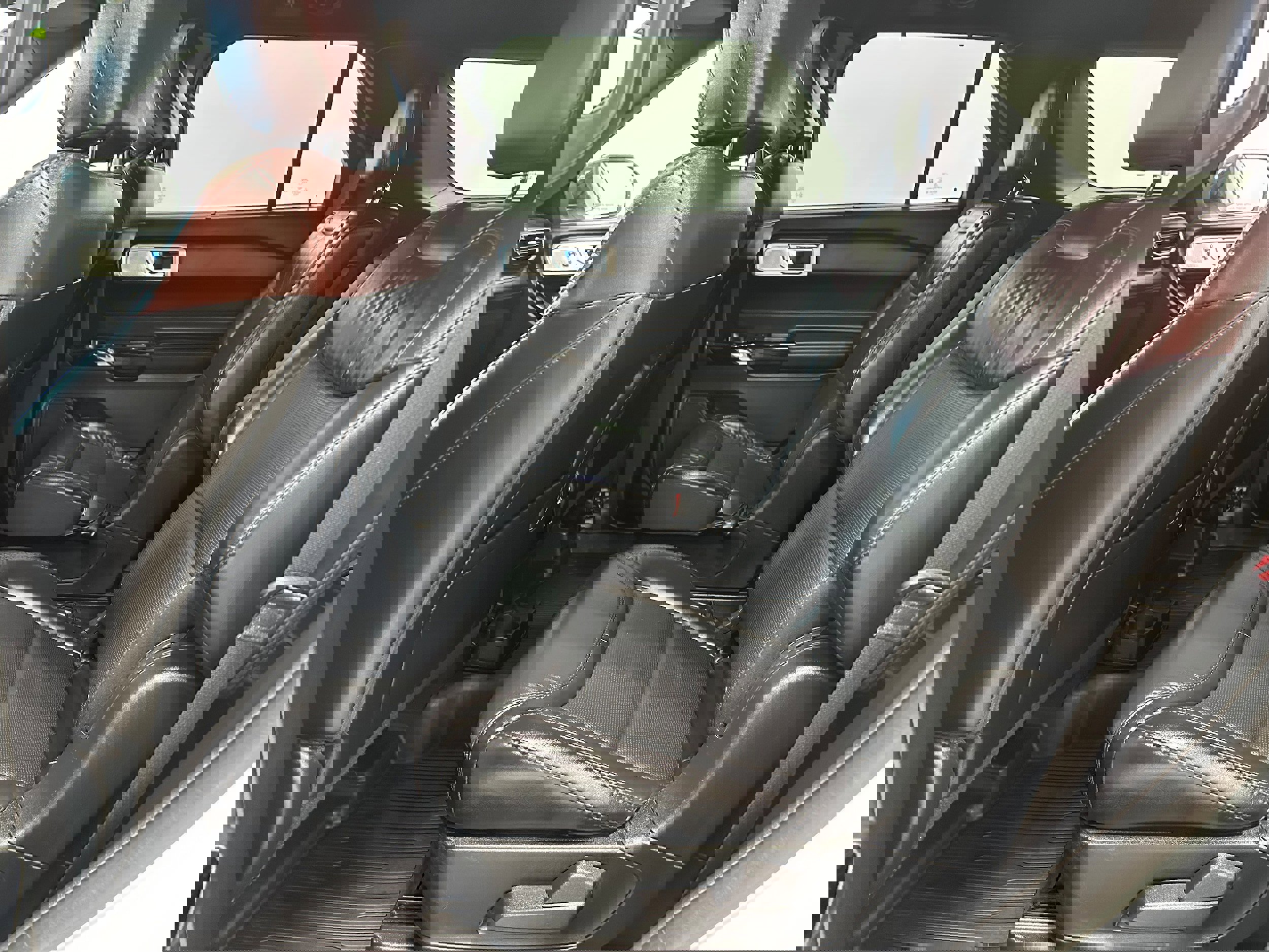 Used 2022 Ford Explorer Platinum w/ Equipment Group 601A image 13