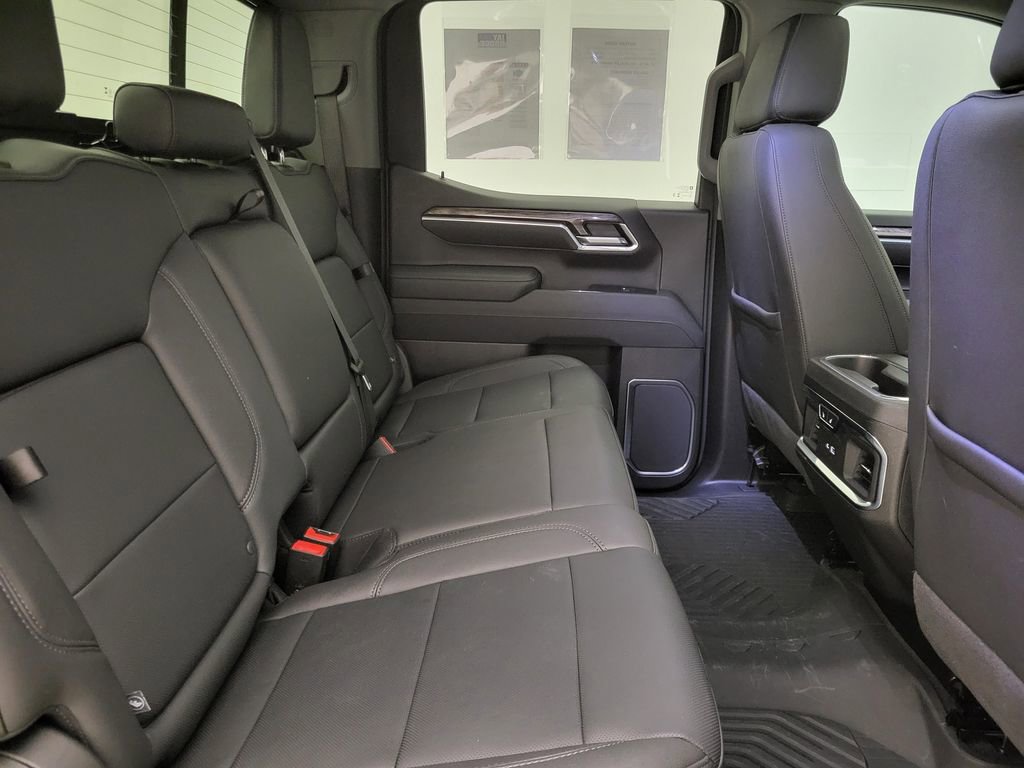 Used 2025 Chevrolet Silverado 1500 LTZ w/ LTZ Premium Package image 48