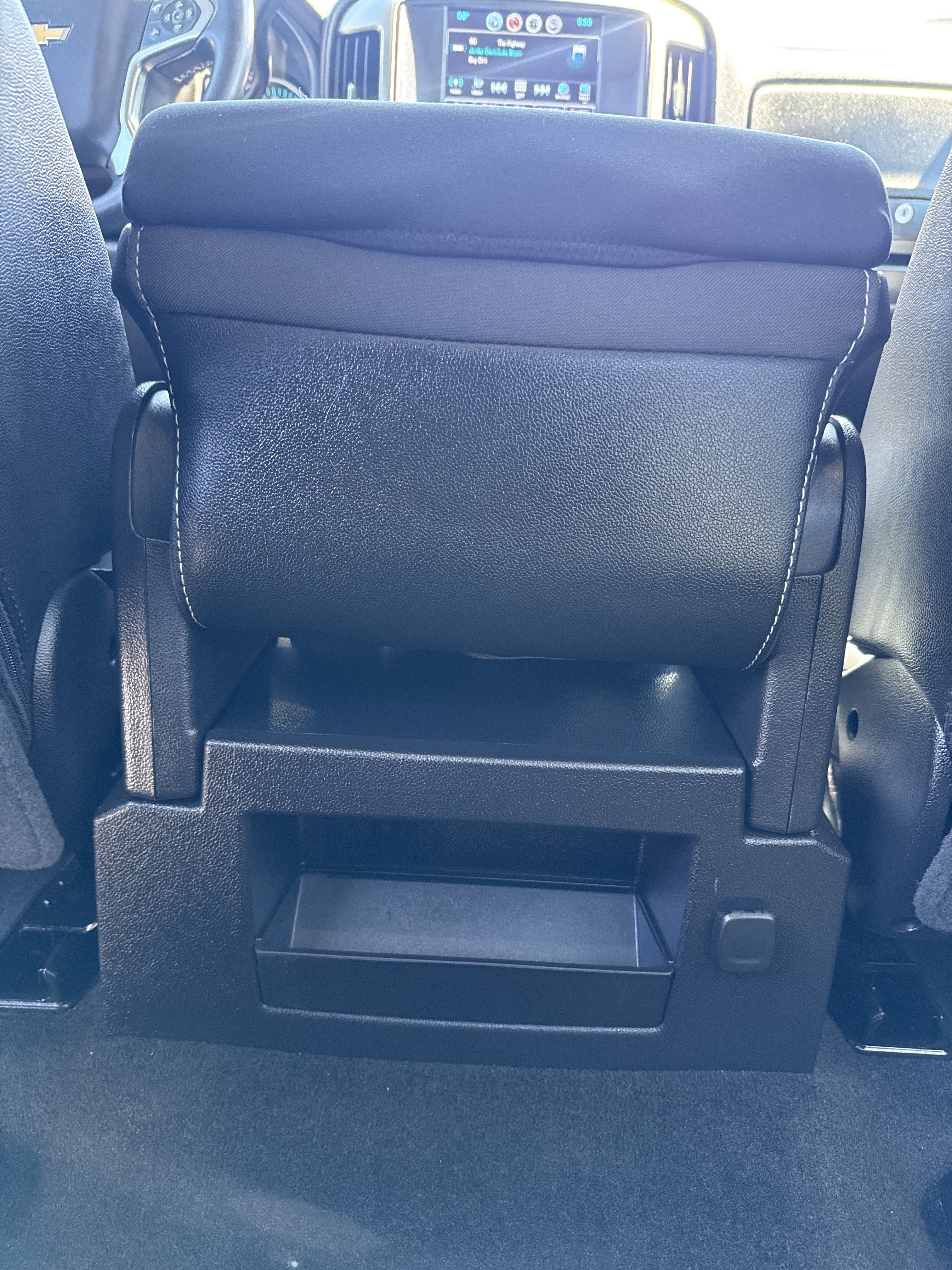 Used 2018 Chevrolet Silverado 1500 LT w/ Texas Edition image 13