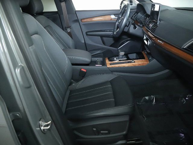 Used 2023 Audi Q5 2.0T Premium image 34