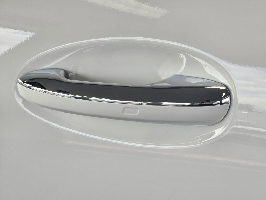 Used 2024 Mercedes-Benz GLC 300 4MATIC image 14