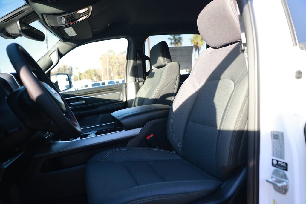 New 2026 RAM 1500 4x4 Crew Cab image 18