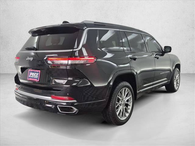 Used 2023 Jeep Grand Cherokee L Summit w/ Advanced Protech Group IV AWD/4WD image 5