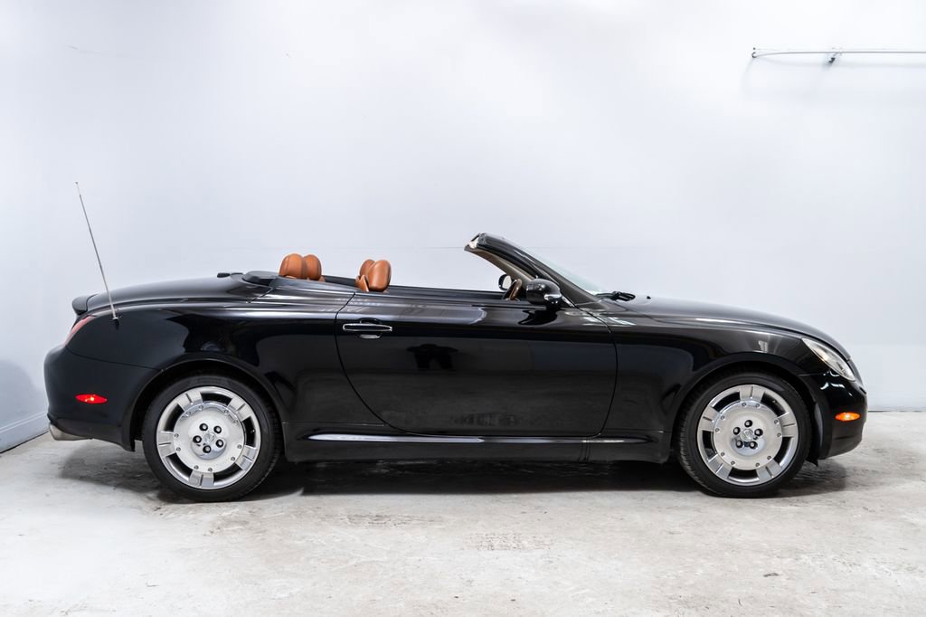 Used 2004 Lexus SC 430 Convertible RWD image 8