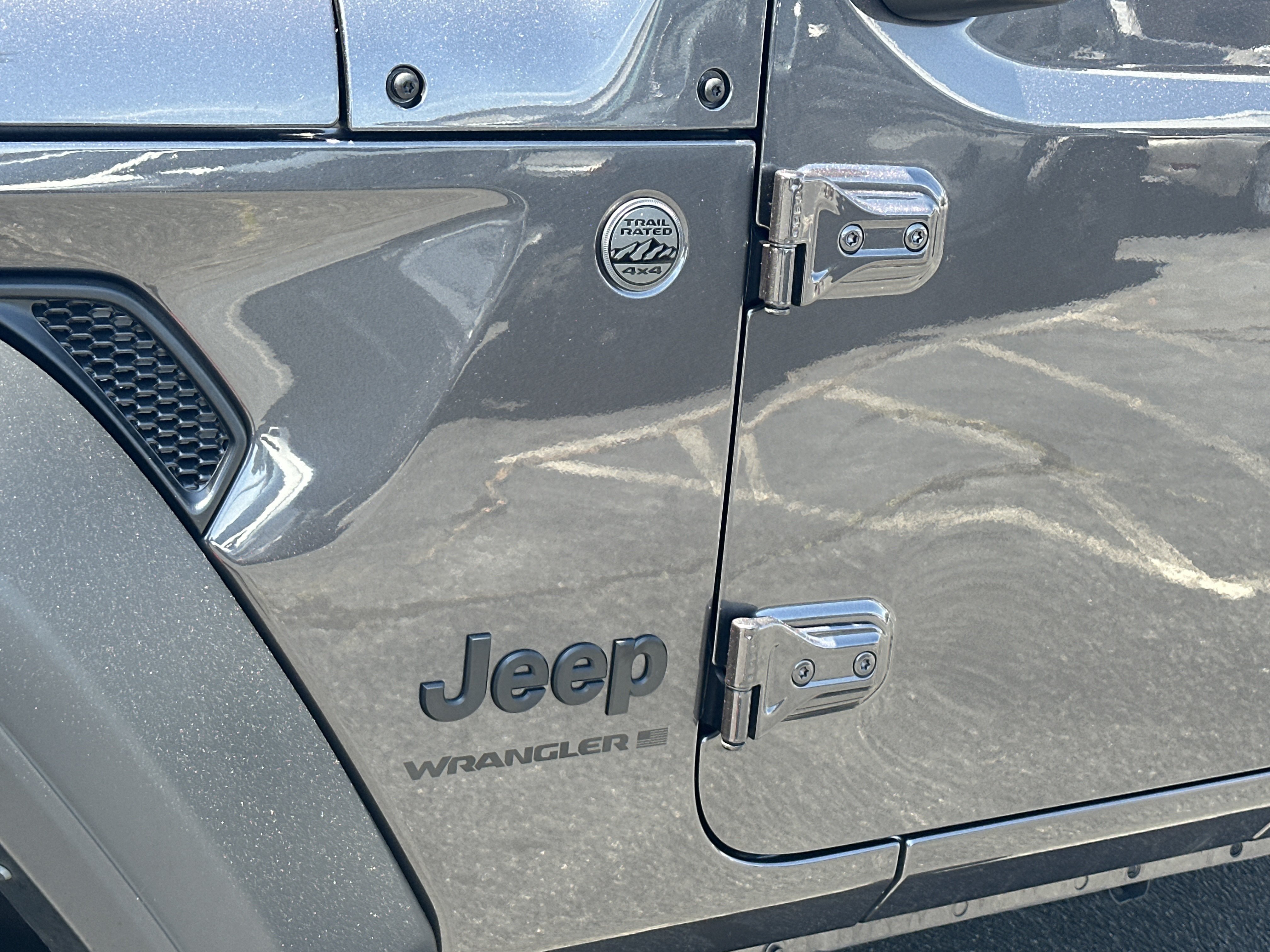 Used 2024 Jeep Wrangler Unlimited Sport AWD/4WD image 14