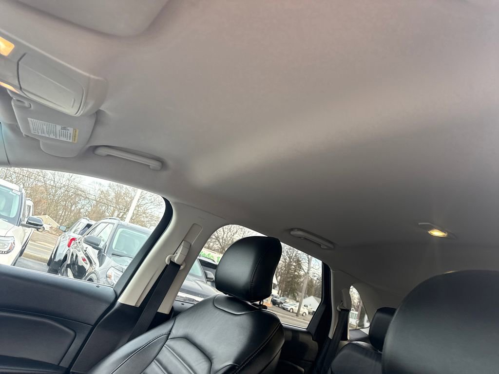 Used 2015 Ford Edge SEL w/ Equipment Group 201A image 26