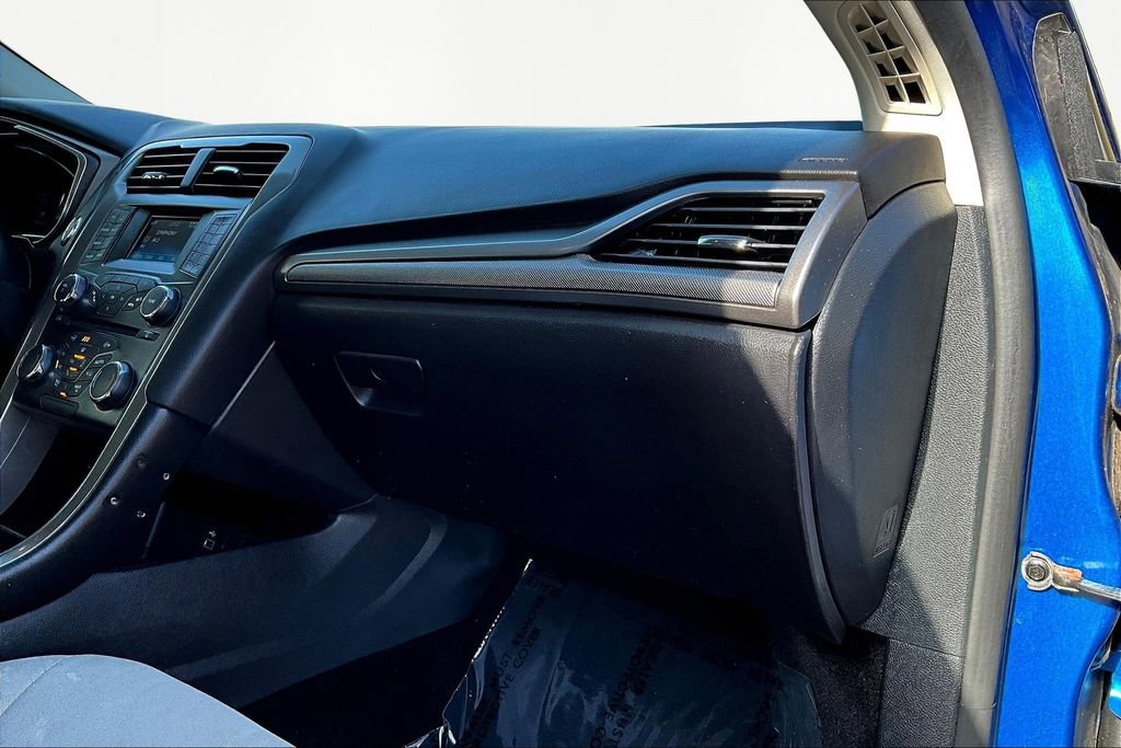 Used 2018 Ford Fusion S image 16